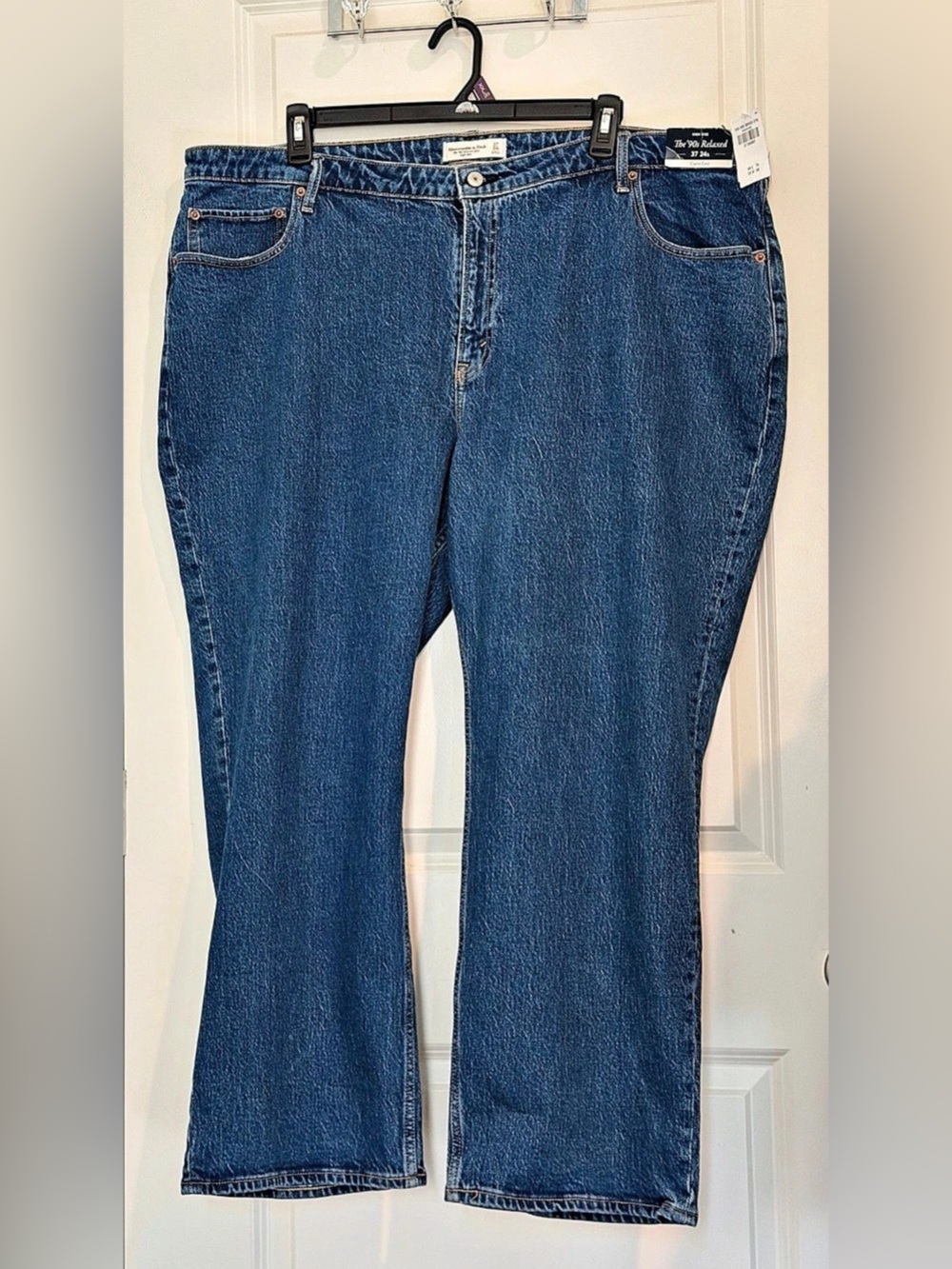 Abercrombie Curve Love Mid Rise 90s Relaxed Jeans Size 37 / 24s